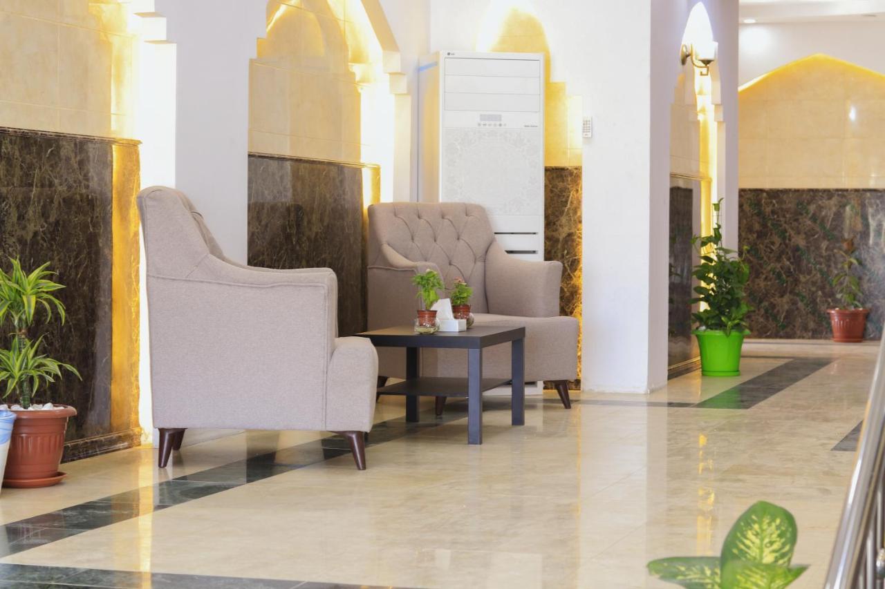 Отель Al Farhan Dumah Al Jandal Dawmat al-Jandal Экстерьер фото
